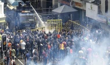 Sri Lanka: President Gotabaya Rajapaksa flees as protesters storm official residence