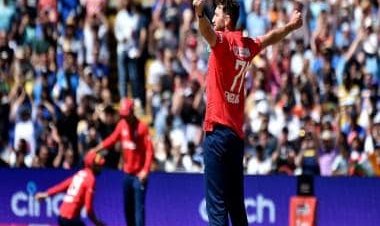 Live score India vs England, 2nd T20I: India on verge of series victory with hosts nine down in chase