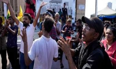 Sri Lanka declares state of emergency after protests erupt over President Gotabaya's escape to Maldives