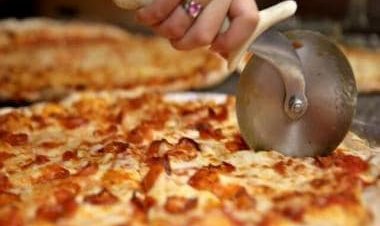Watch: Pizza delivery man in US runs into burning house, rescues five children; internet hails bravery