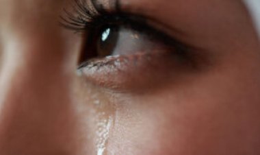 A new technology uses human teardrops to spot disease