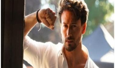 Akshay Kumar hails Tiger Shroff as the khiladi of Gen Z on Koffee with Karan