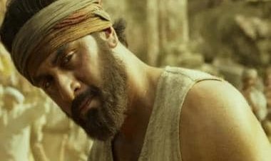 Shamshera movie review: A politically evolved version of Baahubali fronted by a gorgeous Ranbir Kapoor