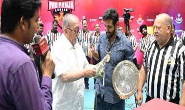 Asian Arm Wrestling Federation honours Pro Panja co-founder Parvin Dabas