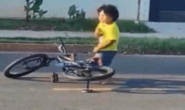 Watch: Boy dances after falling from his bicycle, inspires social media users