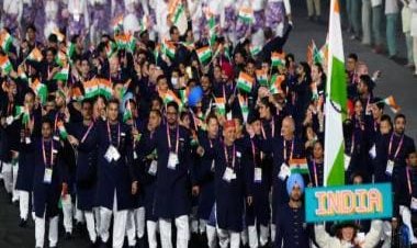Commonwealth Games opening ceremony: PV Sindhu, Manpreet dazzle as flagbearers of the national flag