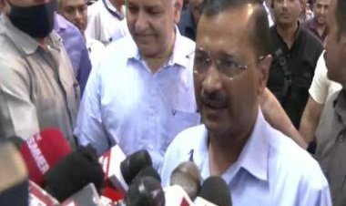 Arvind Kejriwal does a U-turn on allegations that Centre scuttled his Singapore visit