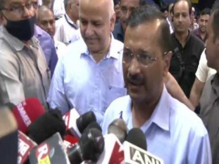 Arvind Kejriwal does a U-turn on allegations that Centre scuttled his Singapore visit