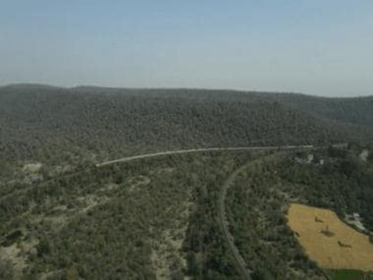 Watch: Railway Ministry shares panoramic view of express train crossing Rajasthan’s Dara Ghats, video wows internet