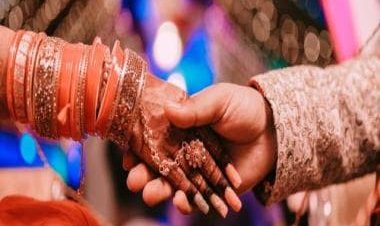 Video shows bride and groom indulge in intense fight as part of wedding tradition