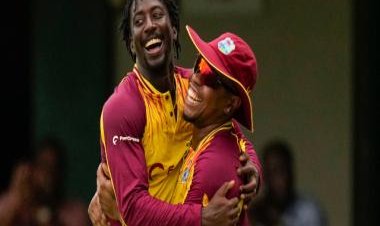 Watch: Catch of the season? Shimron Hetmyer pulls off unbelievable grab to dismiss Martin Guptill