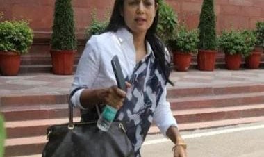 Did a Louis Vuitton bag inadvertently teach us why we don’t associate women with money, even women in positions of power