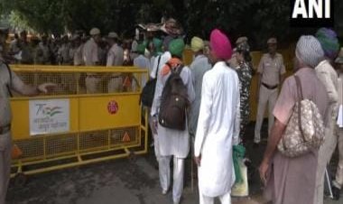 Delhi: Farmers start arriving at Jantar Mantar ahead of 'mahapanchayat'; security beefed up at borders
