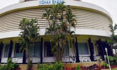 Watch: Scuffle breaks out between Shinde faction MLA, Opposition legislator outside Maha Assembly