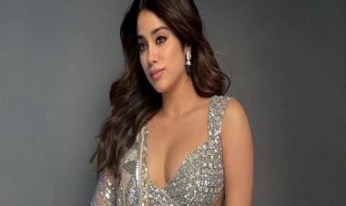 Janhvi Kapoor gives whirl to viral 'Aapko kya' trend; Alia Bhatt finds it hilarious
