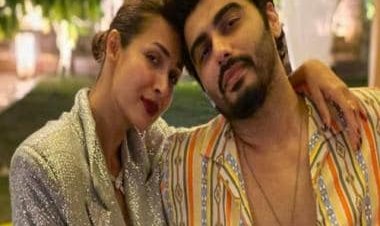 Watch: Arjun Kapoor and Malaika Arora groove to Chaiya Chaiya