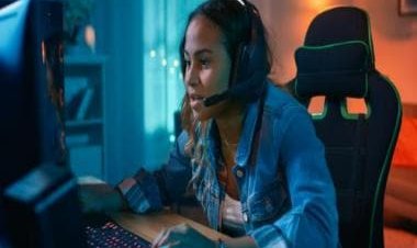 More women taking up online gaming and developing games is better for the industry as a whole. Here’s how.