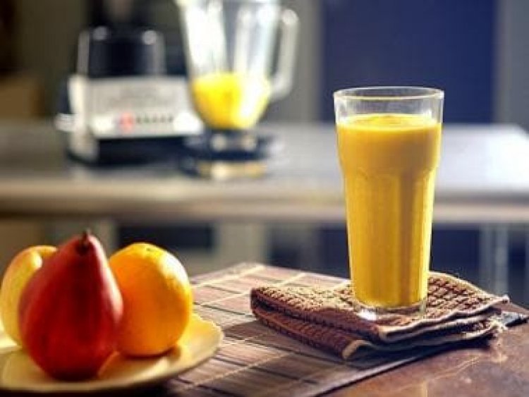 Instead of taking detox smoothies, avoid these food toxins to maintain your health