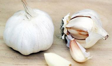 From garlic to rice water: 5 home remedies for fever