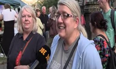 'Breaking my heart': Dinner lady breaks down after denying lunches to UK school children