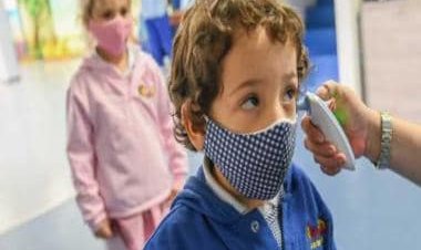 Here are 5 home remedies for treating fever in children