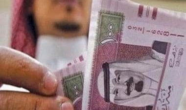 Lakhs of Saudi Riyals inside false bottoms of packets of sweets, luggage intercepted at IGI