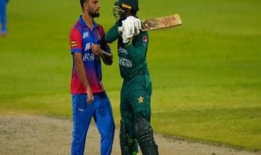 Watch: Heated altercation between Asif Ali and Fareed Ahmad in Pakistan vs Afghanistan