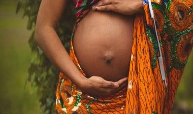 From Kiwi to Flaxseeds, here are five home remedies for constipation during pregnancy