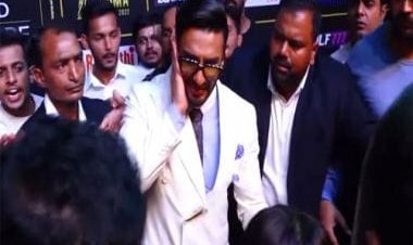 Ranveer Singh hilariously reacts after getting slapped by his bodyguard at SIIMA 2022