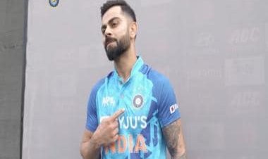 Virat Kohli bowls in the nets ahead of 1st India-Australia T20I in Mohali, see photos