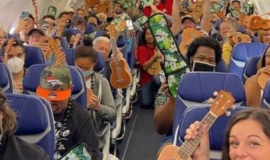 Southwest Airlines partners with Guitar Center to surprise passengers with ukulele lesson