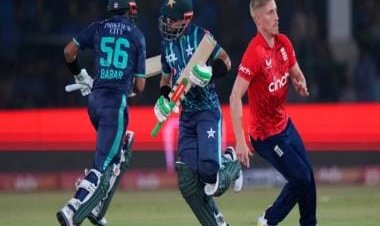 'Itne selfish players': Pakistan seamer posts sarcastic tweet after thumping win over England