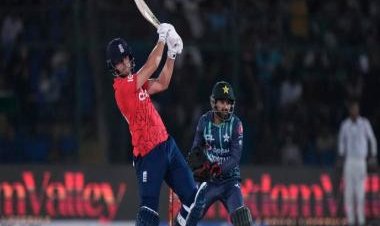 Pakistan vs England 3rd T20I LIVE score and updates: PAK 18/1 after 3 overs in run-chase