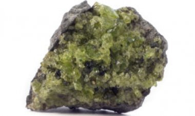 Here’s how olivine may trigger deep earthquakes
