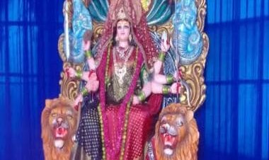Hyderabad: Two burqa clad women attempt to trash Durga idol, held