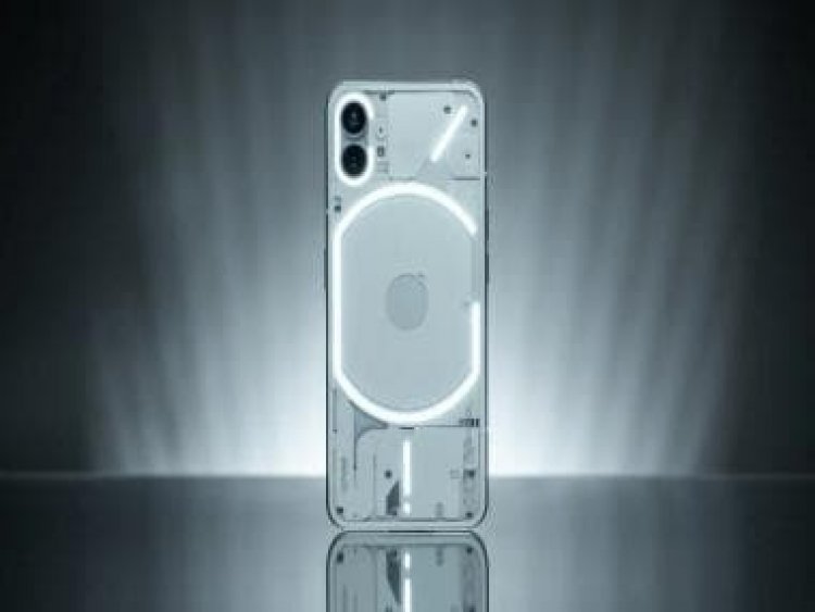 Nothing Phone (1) crosses the 1 lakh sales mark in India, emerges as the best-selling phone in its category