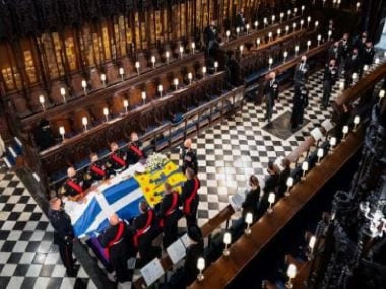 Extinctions: Of life, death and funeral band