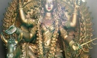 Navratri 2022 Day 7: Which colour is considered auspicious on this day?