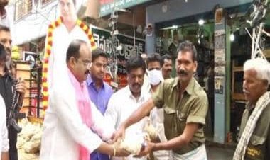 WATCH: TRS distributes liquor, chicken ahead of KCR's national party announcement