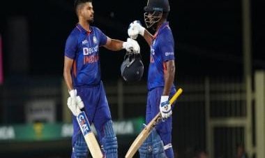 Watch: Shubman Gill lauds Ishan Kishan in Vikram Vedha-style; Hrithik Roshan, Rohit Saraf in splits