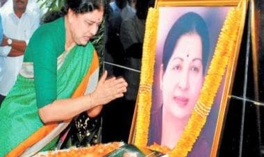From soul sisters to frenemies: The highs and lows of the Jayalalithaa-Sasikala relationship