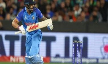 Virat Kohli overtakes Rohit Sharma to become all-time highest run-getter in T20Is