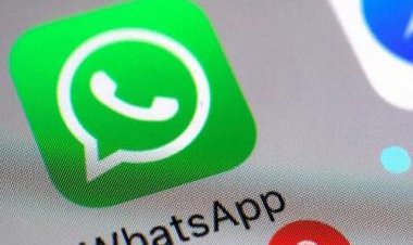 WhatsApp down for over an hour now, users unable to send/receive texts