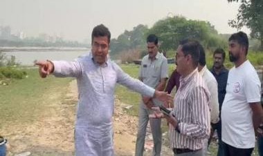 'Besharam, ghatiya aadmi': BJP MP Parvesh Verma gets into heated argument with DJB official at Yamuna ghat