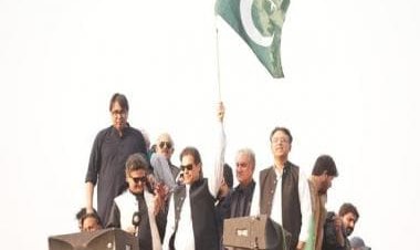 Why has Imran Khan launched ‘Haqeeqi Azadi’ march from Lahore to Islamabad?
