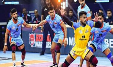 Pro Kabaddi League: U Mumba clinch hard-fought win against Telugu Titans; Warriors, Thalaivas play out 41-41 draw
