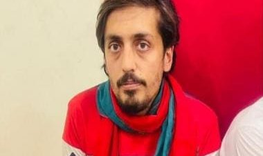 Pakistan’s new ‘hero’: The man who saved Imran Khan’s life, caught assailant