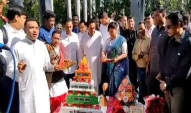 Birthday Blues: The controversy surrounding a temple-shaped cake cut by Kamal Nath