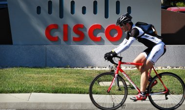 Cisco Stock Leaps As Easing Supply Chains Power Q1 Earnings Beat, Profit Forecast Boost