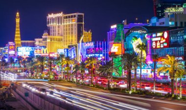 Huge Las Vegas Strip Project Hanging By a Thread
